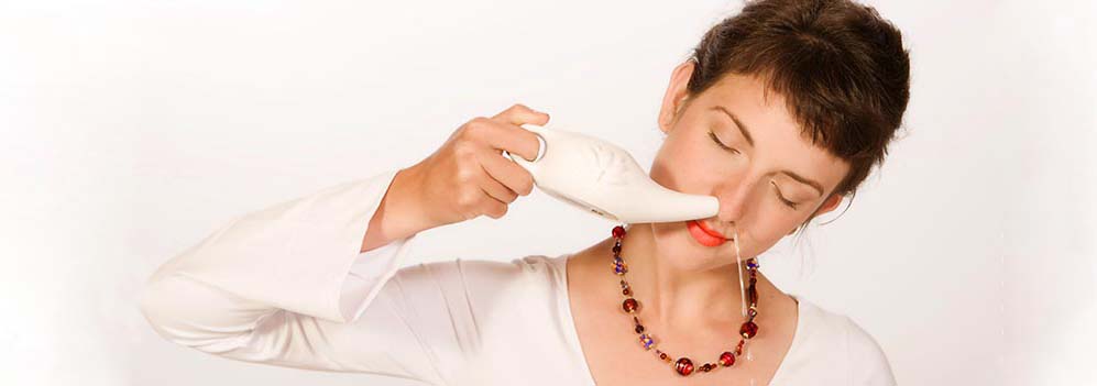 آموزش استفاده از قوری نتی ( نتی پات) برای پاکسازی مجاری تنفسی آموزش استفاده از قوری نتی ( نتی پات) برای پاکسازی مجاری تنفسی